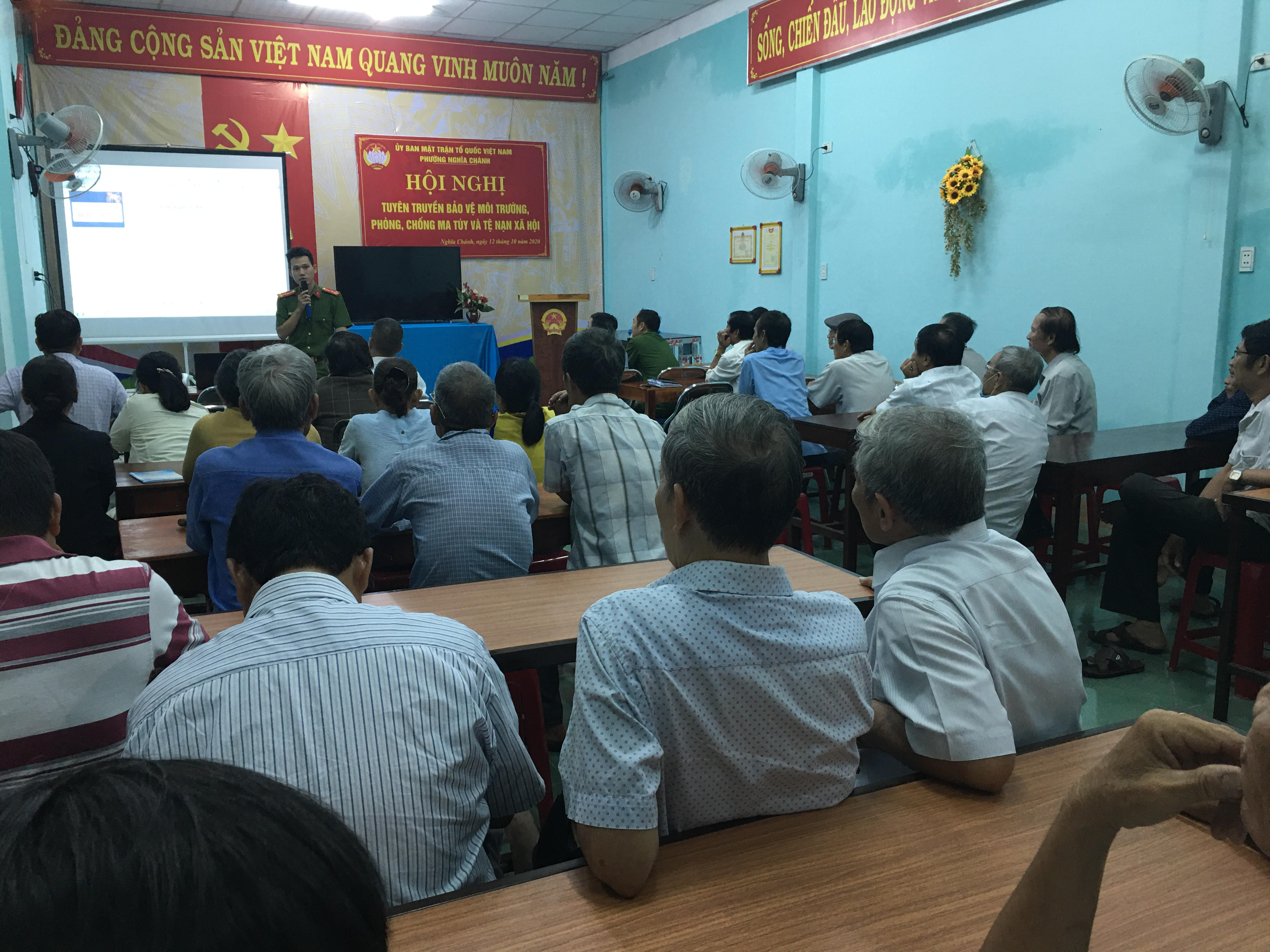 Uỷ ban MTTQ Việt Nam thành phố tổ chức Hội nghị tuyên truyền về phòng, chống ma túy, tệ nạn xã hội; phòng, chống buôn bán người; vận động toàn dân tham gia bảo vệ môi trường; đảm bảo trật tự an toàn giao thông