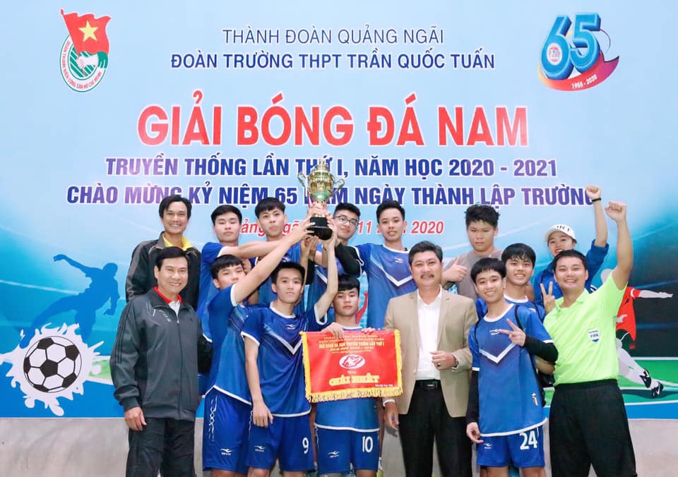 Đoàn trường THPT Trần Quốc Tuấn tổ chức giải bóng đá nam truyền thống lần thứ I năm học 2020-2021