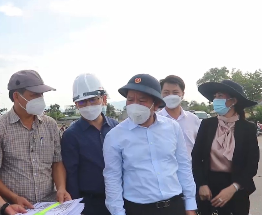 Chủ tịch UBND tỉnh khảo sát thực tế một số dự án tại thành phố Quảng Ngãi