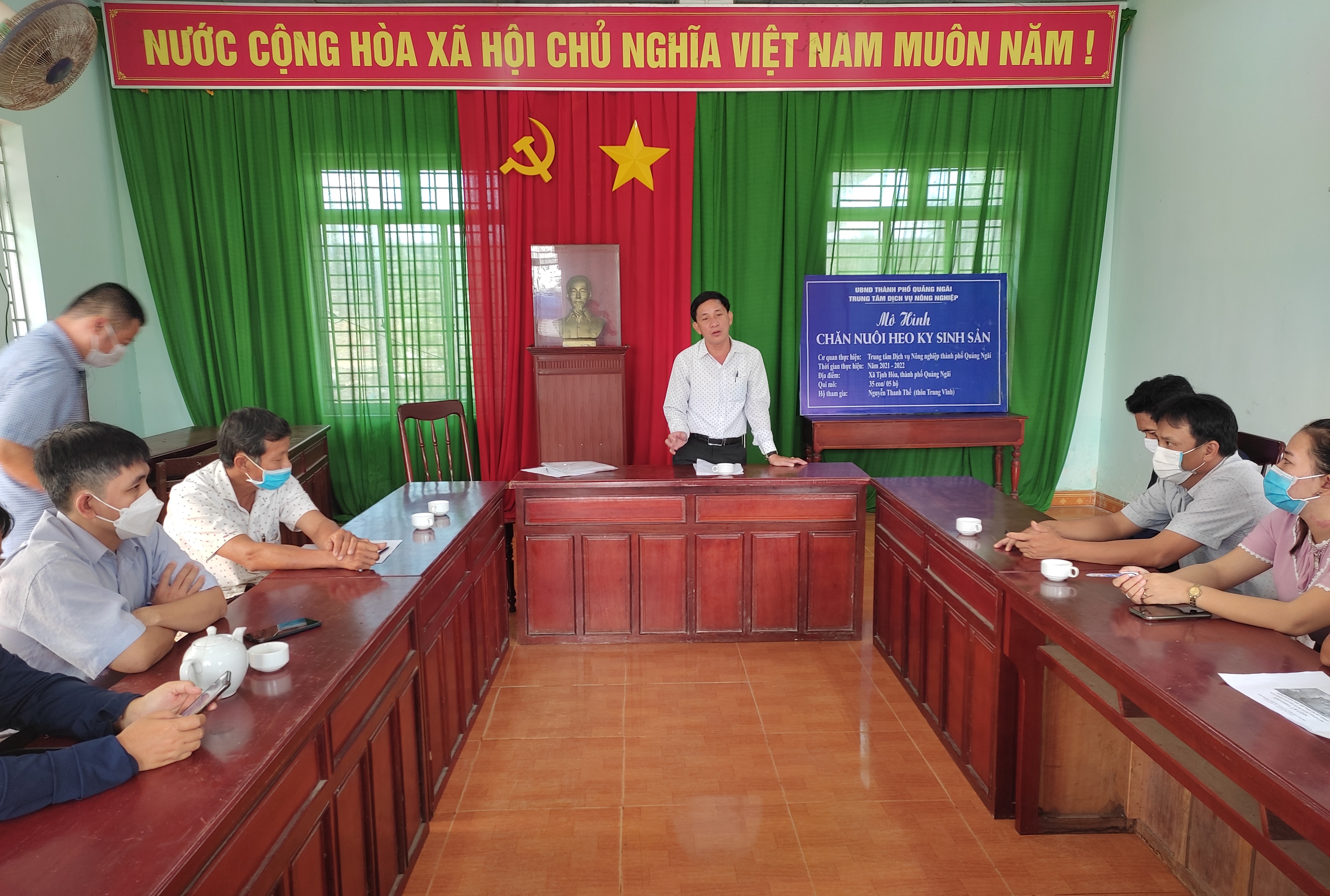 Thành phố Quảng Ngãi cấp 35 con heo rừng lai cho xã Tịnh Hòa từ dự án khuyến nông