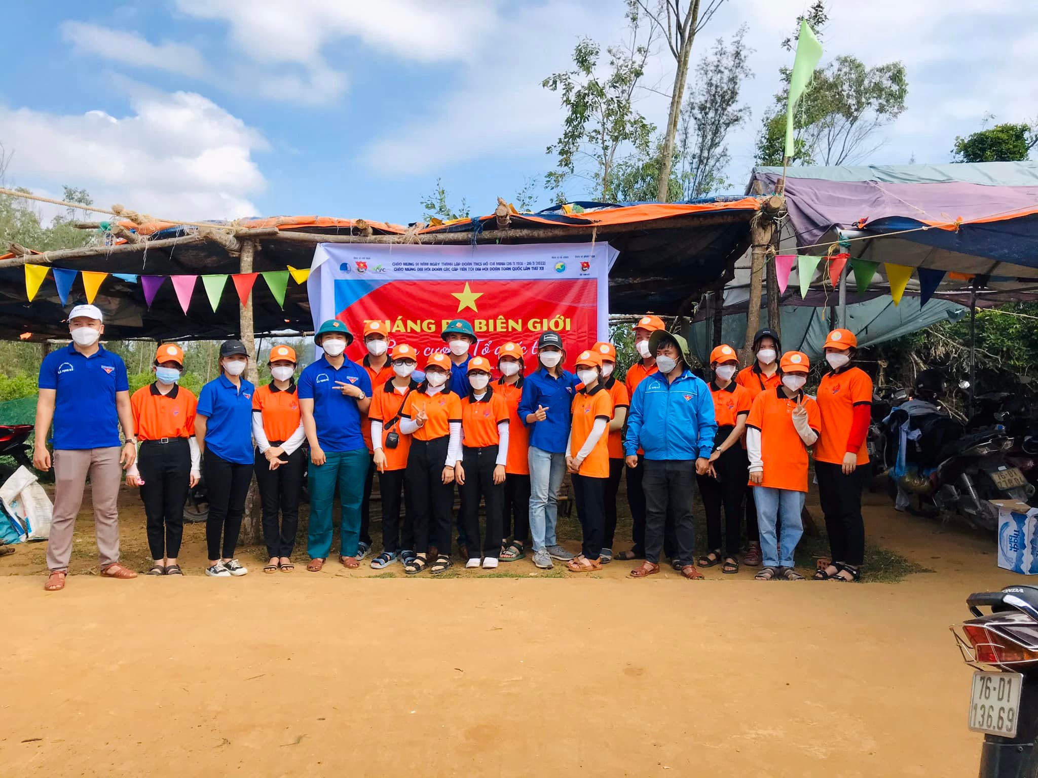 Thành phố Quảng Ngãi chỉ đạo cơ sở tổ chức Chương trình “Tháng Ba biên giới”, hưởng ứng Ngày cao điểm chung tay xây dựng nông thôn do Ban Bí thư Trung ương Đoàn phát động.