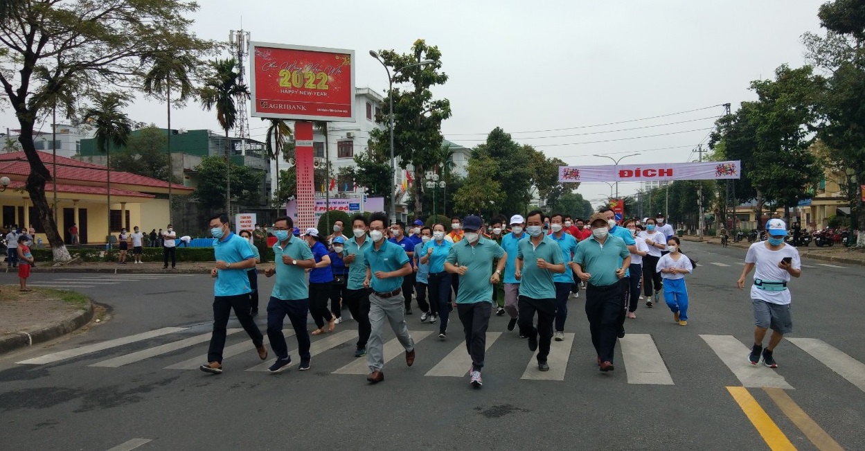 UBND thành phố Quảng Ngãi tổ chức Lễ phát động Ngày chạy Olympic vì sức khỏe toàn dân năm 2022