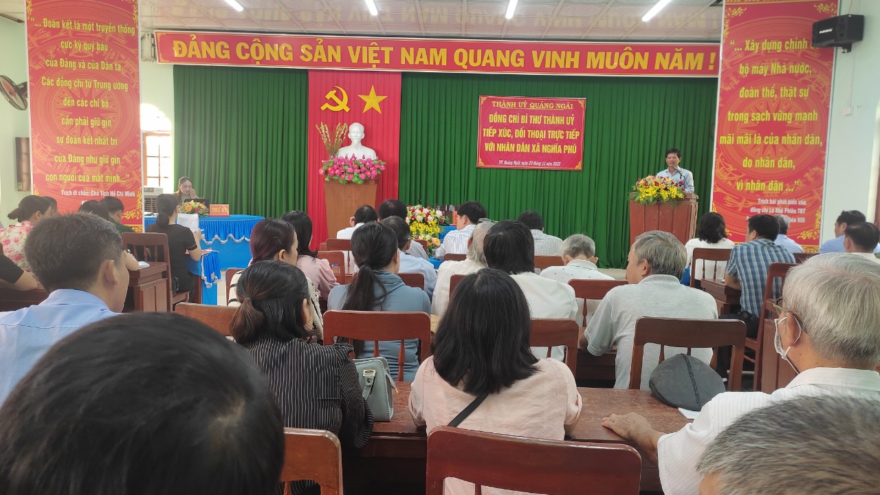 Bí thư Thành ủy Quảng Ngãi tiếp xúc, đối thoại với người dân xã Nghĩa Phú