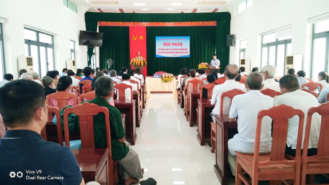 Chủ tịch UBND thành phố Trà Thanh Danh: Đối thoại với nhân dân về giải quyết thủ tục hành chính trong lĩnh vực đất đai