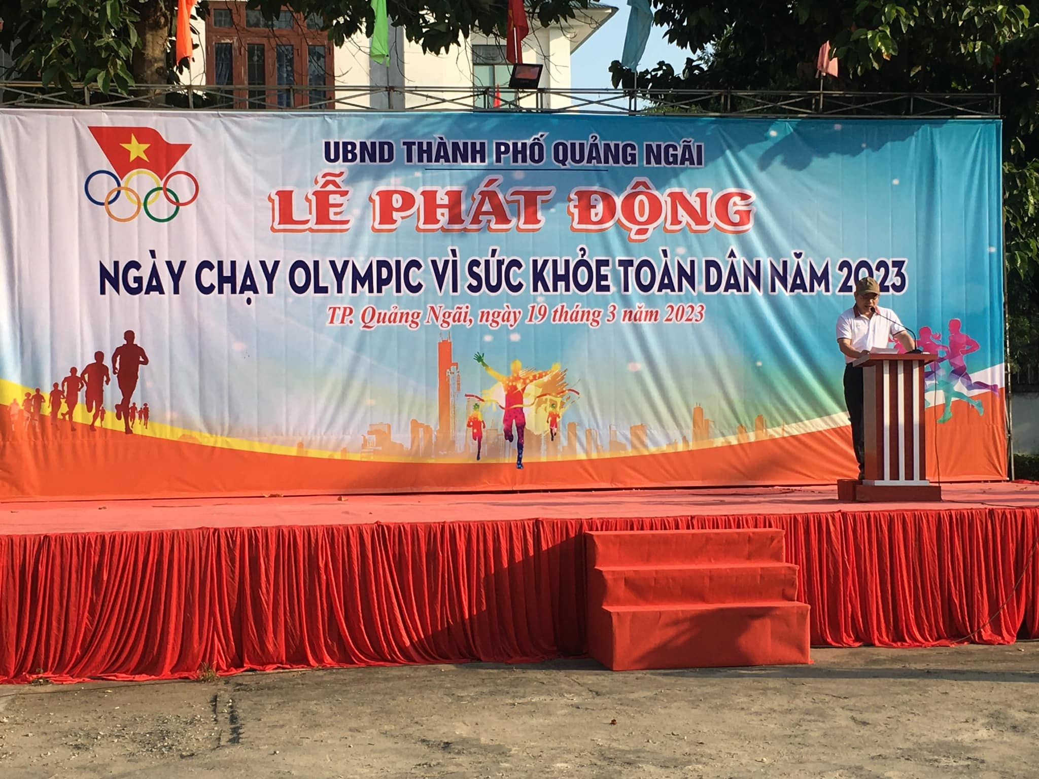 Gần 500 người tham gia ngày chạy Olympic vì sức khỏe toàn dân năm 2023 tại TP Quảng Ngãi