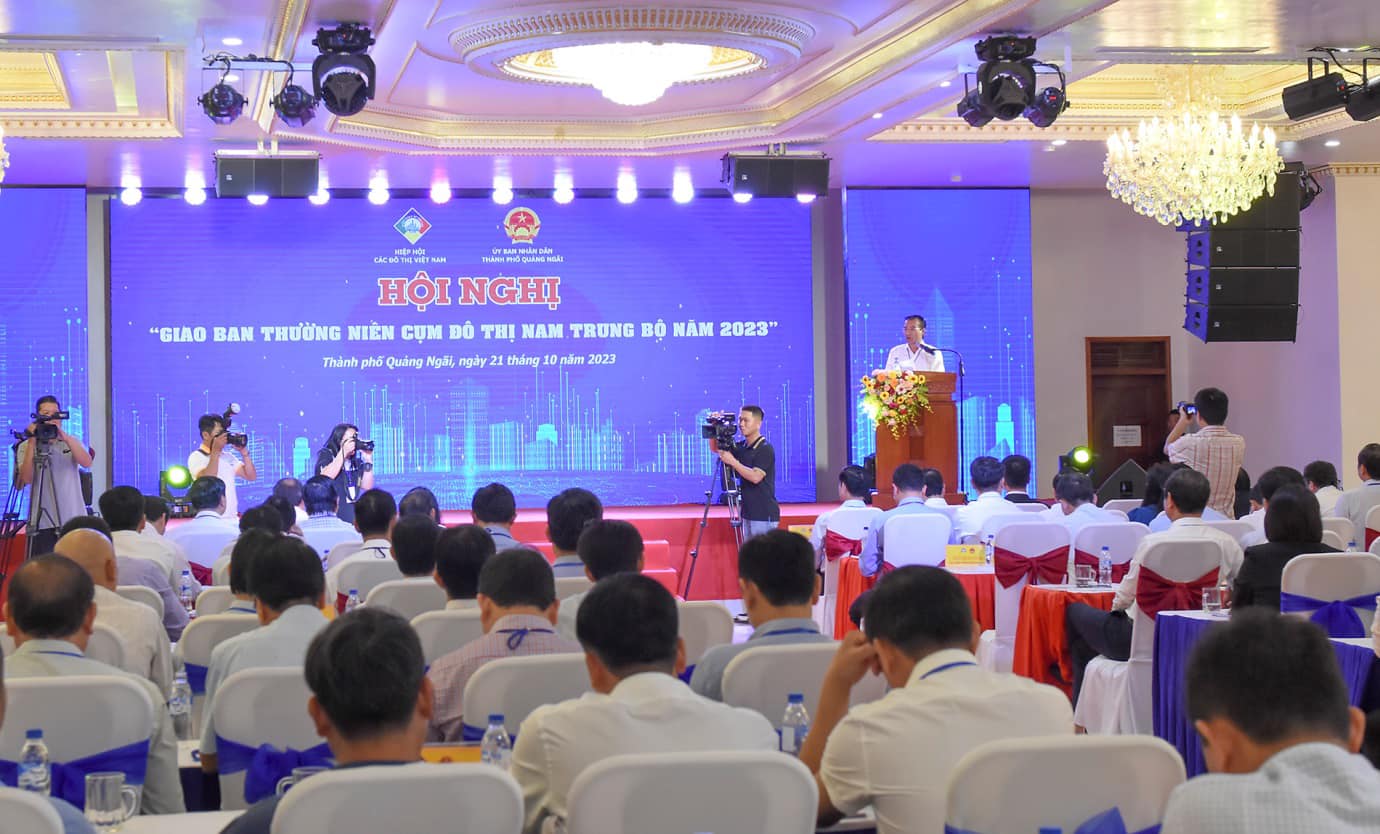 Thành phố Quảng Ngãi tổ chức thành công Hội nghị giao ban cụm đô thị Nam Trung Bộ năm 2023